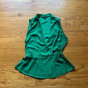 Beautiful color and design!